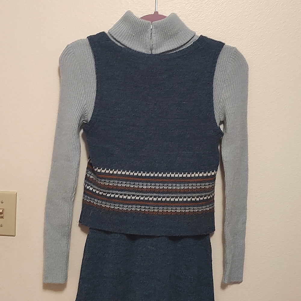 Vtg knitted elk dress - Picture 12 of 14